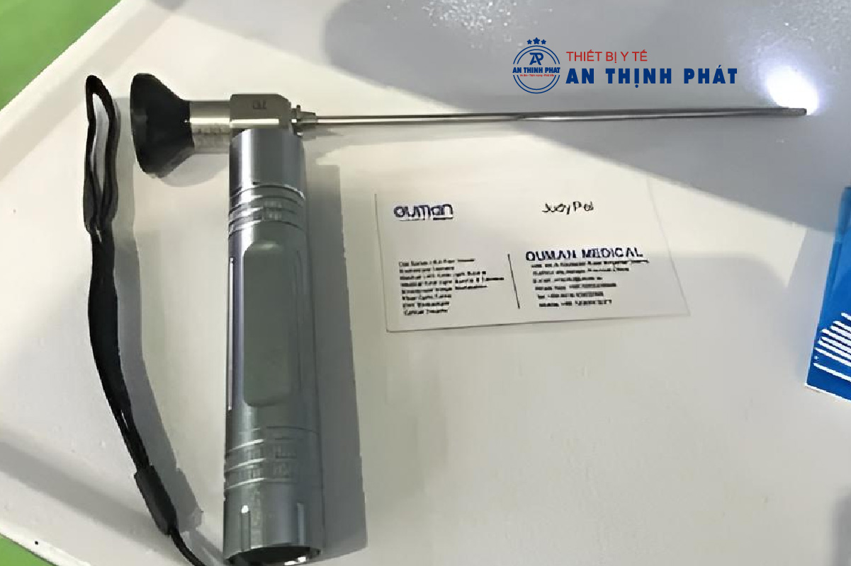 Cấu tạo máy nội soi tai mũi họng - Nguồn sáng (Light Source)
