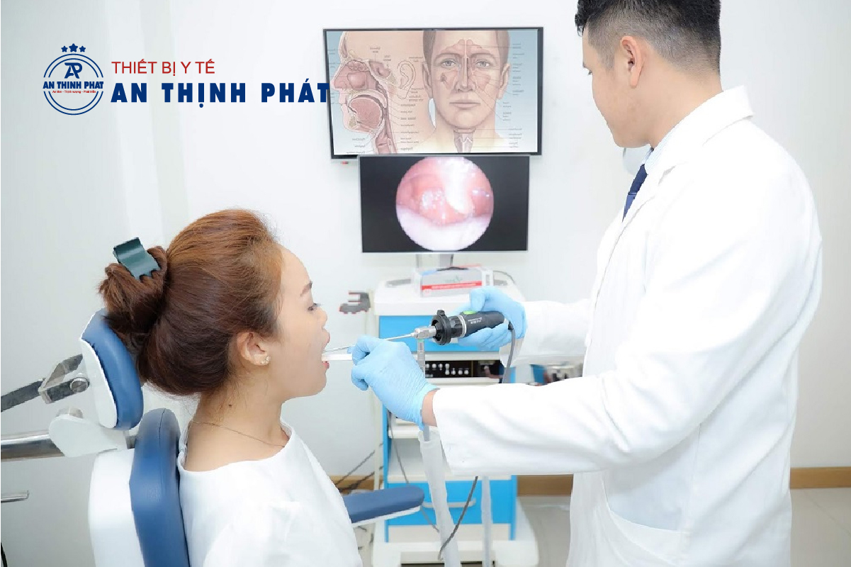 Kinh nghiệm mua máy nội soi tai mũi họng - Ưu tiên chất lượng hình ảnh, nguồn sáng